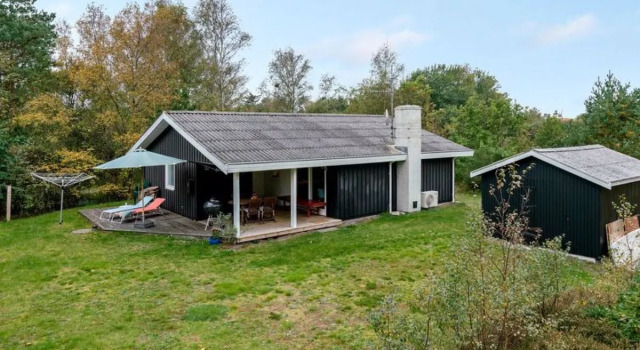 "Sazdo" - 500m from the sea in NE Jutland, Rezerwuj Hotel Hotele w Laeso Island z parkingiem, Parking