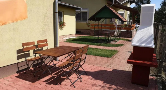 Апартаменты Apartman Kaszás Garden