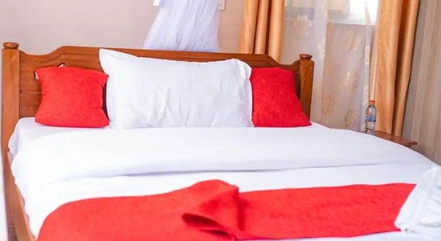 Camera Standard Takeover Restaurant & Accommodation