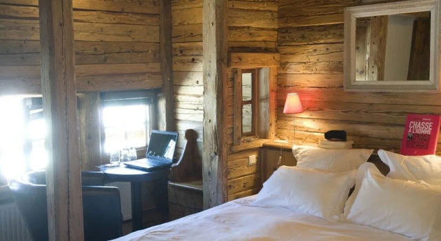 Hôtel Le Vieux Chalet, Забронировать Шале Ла-Клюза Лыжный курорт на озере Анси