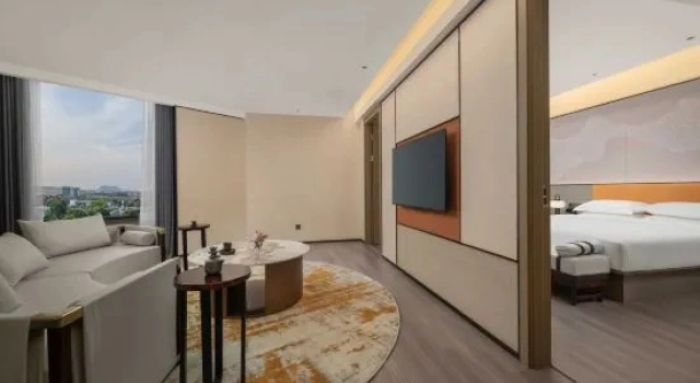 Двухместный люкс Executive Maison New Century Hotel (Hangzhou Xiaoshan International Airport Terminal)