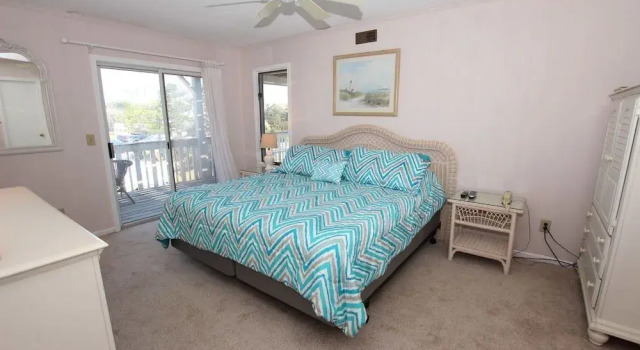 Corolla Otter - 7 Br Home