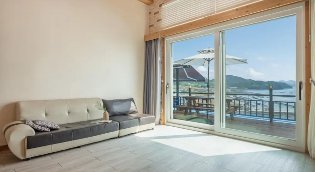 Номер Standard с 2 комнатами Yeosu Arum OceanView Whole house Pension