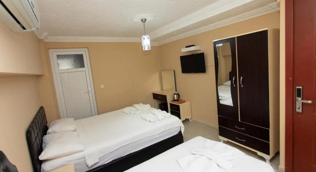 Трёхместный номер Standard Green Peace Hotel
