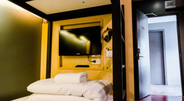 Мужская капсула GN Luxury Hostel