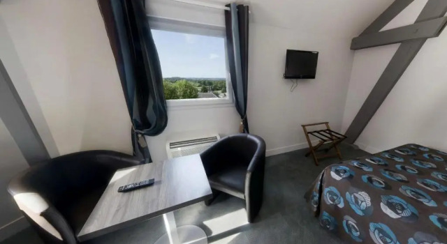 Номер Superior Logis Hôtel de la Tour