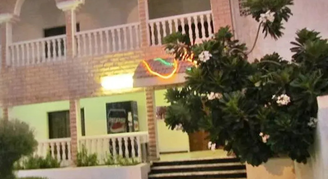 Sharjah Youth Hostel, Забронировать Хостел Шарджа Эмират Шарджа, рядом с Пляж Шарджа