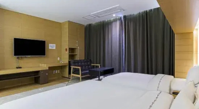 Люкс Business Business Design Hotel LUV
