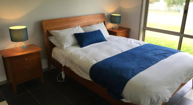 Апартаменты с видом на сад Island Breeze Motel