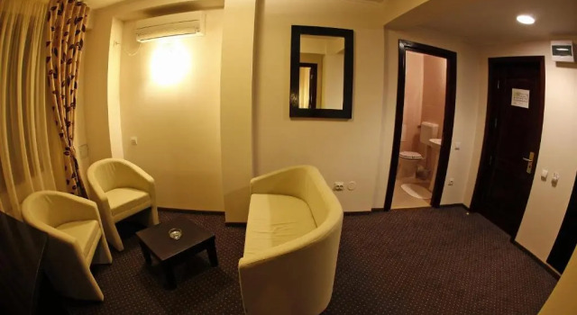Полулюкс ibis Styles Pitesti Arges