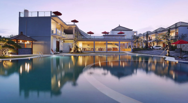 Grand Kesambi Resort and Villas Bali, Забронировать Курортный отель Отели провинции Бали с завтраком, Завтраки