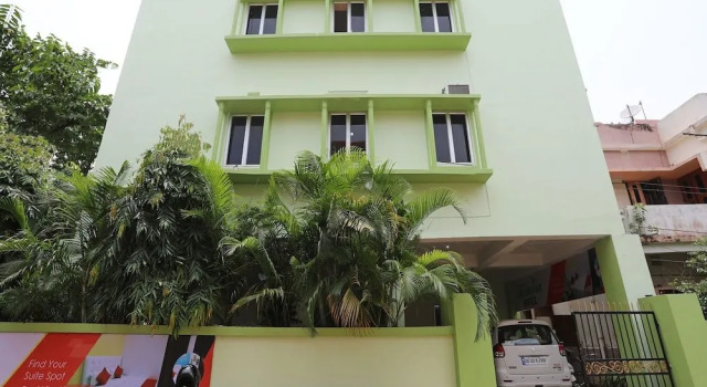 OYO 16631 The Greenstar Inn