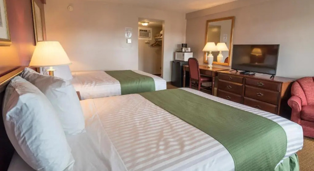 Четырёхместный номер Standard Port Augusta Inn