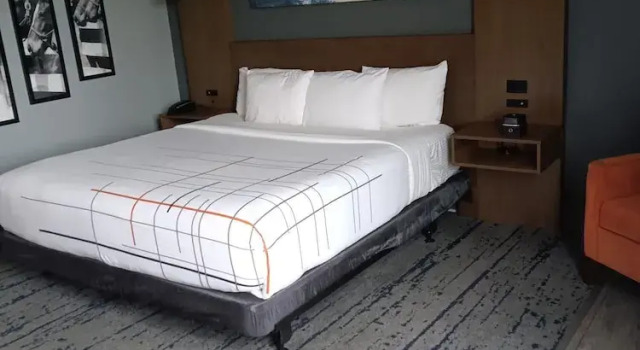 Двухместный номер Deluxe La Quinta Inn & Suites by Wyndham Bardstown
