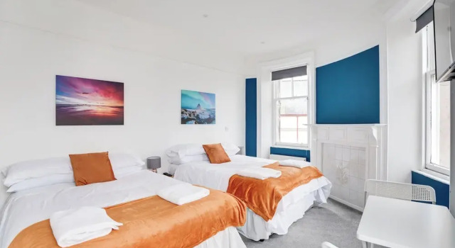 Четырёхместный семейный номер Standard Homesly Guest Rooms - Self Checkin