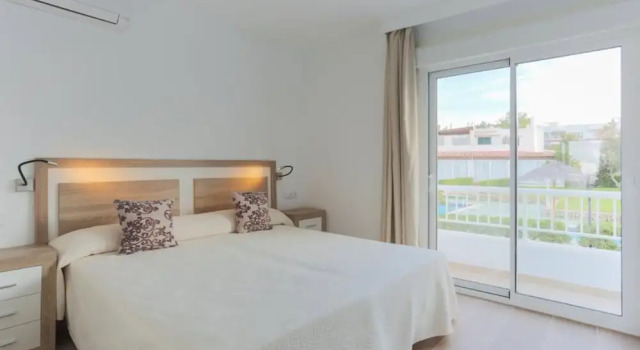 Бунгало Deluxe c 1 комнатой с балконом Camelina Suites
