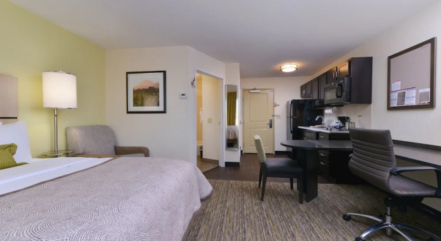 Номер Standard Candlewood Suites Casper by IHG