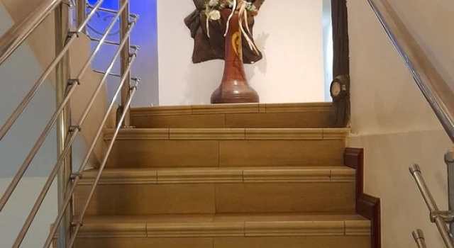 Adeshie Fie Hotel, Buchen Sie Hotel Tarkwa Western region