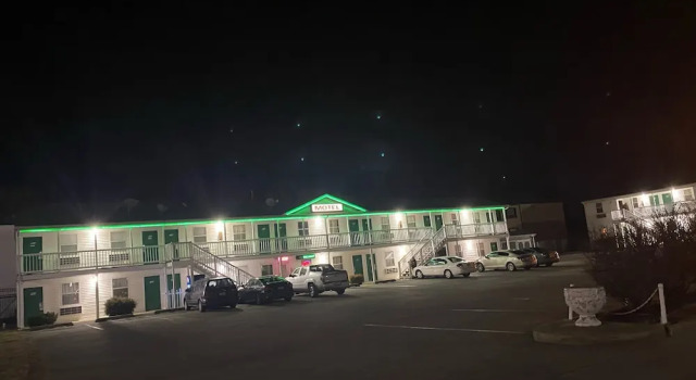Hoosier Travel Lodge, Prenota Hotel Hotel a Indiana con parcheggio, Parcheggio