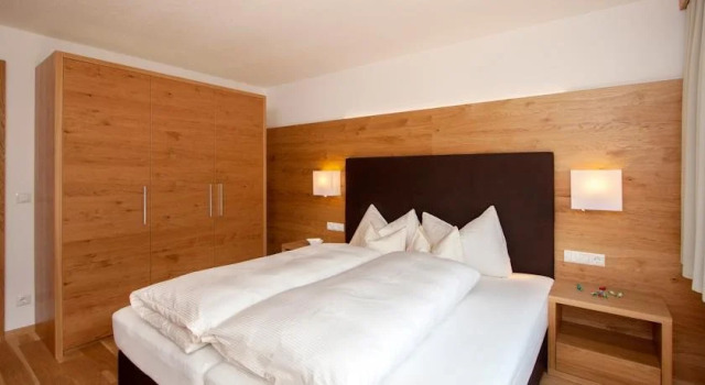Apartmenthaus Juen, Book Apartment Zams Inntal