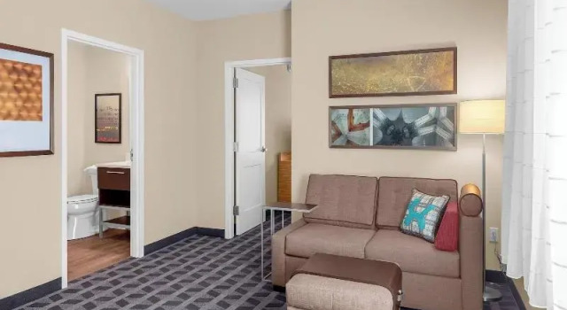 Двухместный люкс TownePlace Suites by Marriott Cincinnati Fairfield