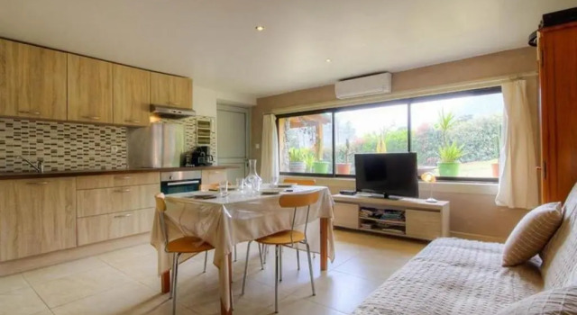 Appartement de 2 chambres avec jardin amenage et wifi a Moltifao, Varaa Huoneisto  