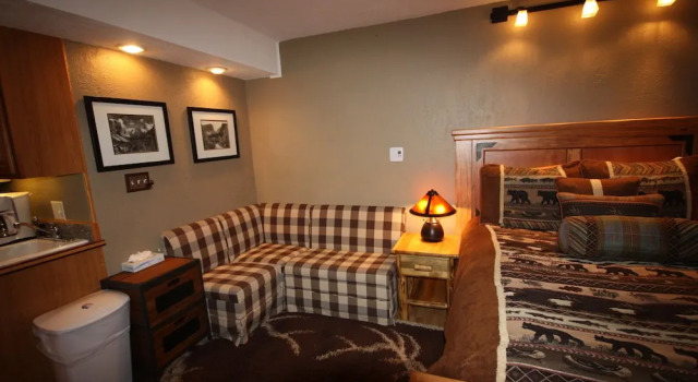 Four O'clock Lodge B 05 Studio Bedroom 1 Bathroom Condo, Rezerwuj Hotel Hotele w Vail Ski z basenem, Basen