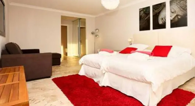 Полулюкс Villa Stephanie Guest House