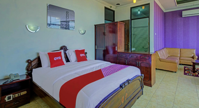 Suite OYO 3934 Hotel Istana