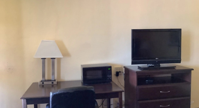 Полулюкс Silver Spur Vintage Inn & Suites