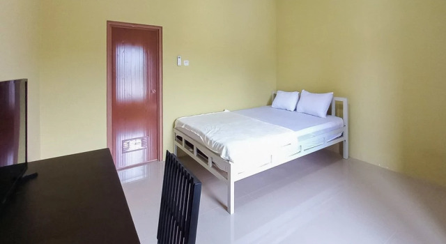FARAH Homestay Syariah Mitra RedDoorz, Book Hotel Billige hoteller i Pekanbaru