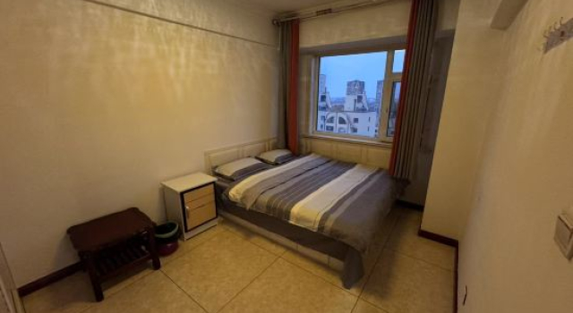 Люкс Deluxe Jinyue Homestay (Songyuan Central Mansion)