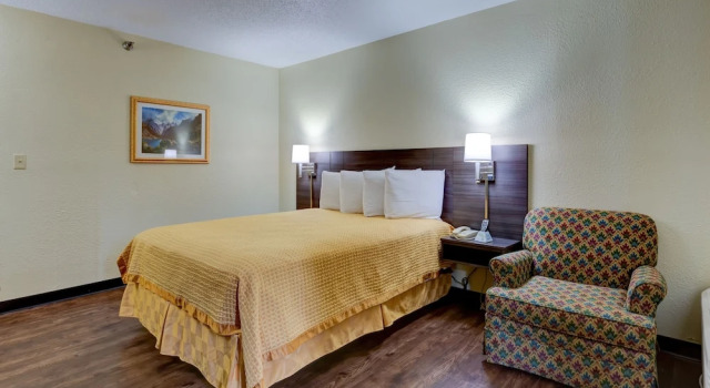 Номер Standard Continental Inn - Charlotte