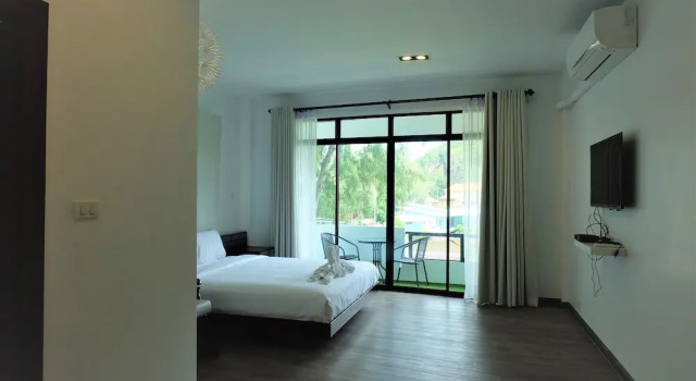 Rublom & Chomview Huahin Pranburi, จอง โรงแรม ปราณบุรี ประจวบคีรีขันธ์, ใกล้ Pak Nam Pran Beach