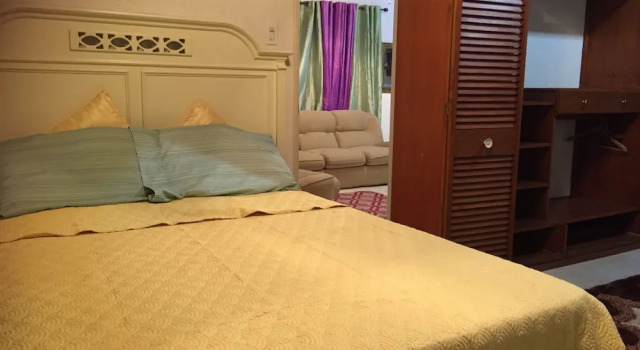 East Emerald Apartment