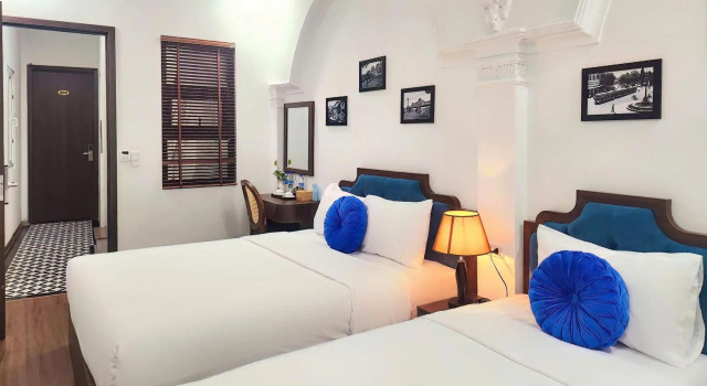The Ambery Boutique Hotel & Travel