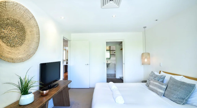 Номер Standard c 1 комнатой с балконом и с видом на бассейн East On Byron Bay Apartments