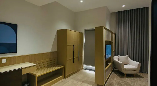 Студия Superior Baithans Furnished Apartments