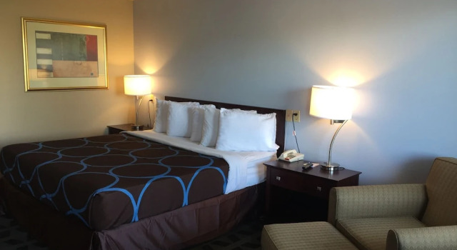 Двухместный номер Standard Residential Suites Blue Springs by Hotel O I 70