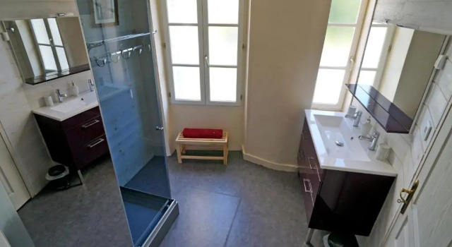 Трёхместный номер Standard Chambre d'hôtes Auberge des Capucins