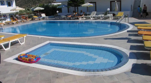 Студия с видом на бассейн Villa Popi