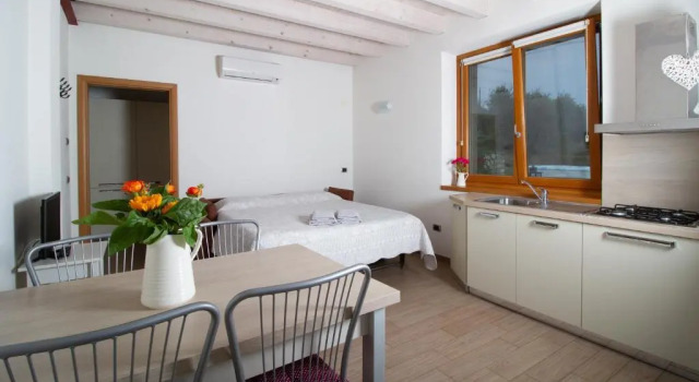 Студия Holiday Home Sovenigo