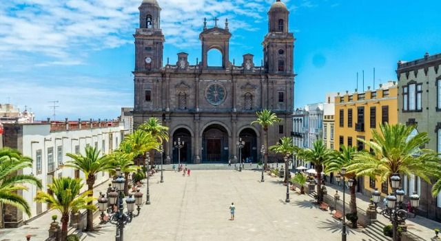 Canteras Mila, Забронировать Отель Отели Лас-Пальмас-де-Гран-Канария с парковкой, рядом с Музей науки и техники, Парковка