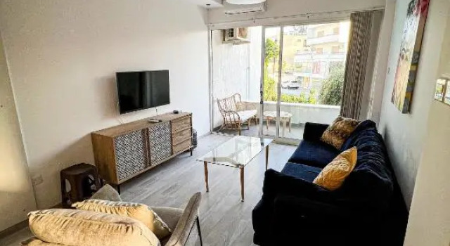 200M From Beach 2 Bedroom, Boek Hotel Limasol Limassol