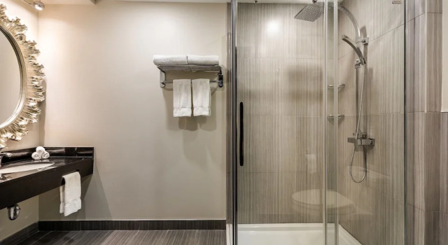 Obchodní Apartmá Empire Suites