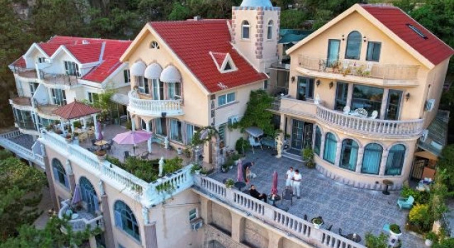 Manju Gallery Hotel and Boutique (Qingdao, Laoshan)