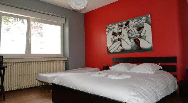 Mon Gîte sur Pompidou Metz, Varaa Hotelli Hotellit Metz pysäköinnillä, Pysäköinti