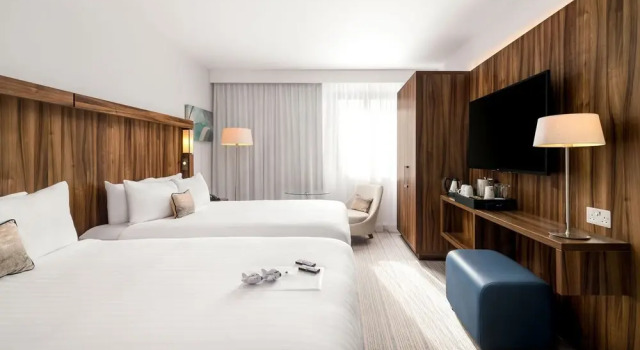Четырёхместный семейный номер Standard Courtyard by Marriott Glasgow Airport