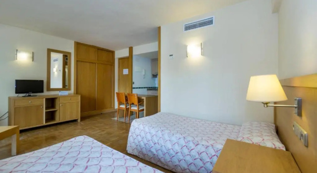 Apartamentos MS Puerto Marina, antes MS Pepita, Забронировать Апартаменты/квартира Бенальмадена Малага, рядом с Торговый центр Puerto Marina