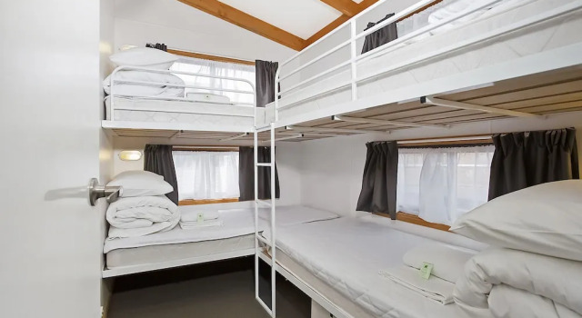 Семейный номер Standard с 2 комнатами с балконом Warrnambool Holiday Village